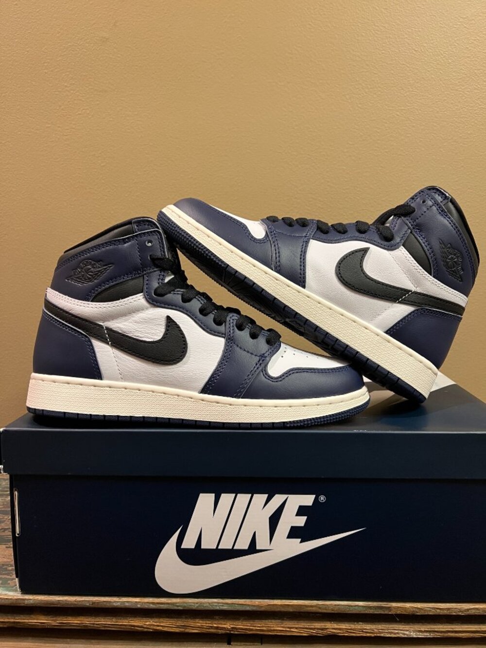 Nike Air Jordan 1 High OG Midnight Navy DZ5485-401 Women's Sneakers NEW